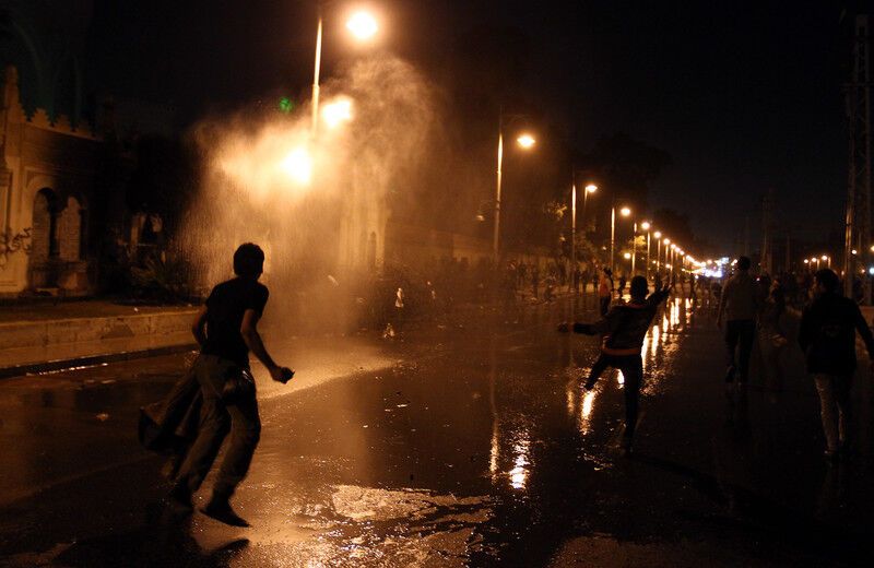 У Каїрі заворушення на річницю повалення Мубарака. Відео