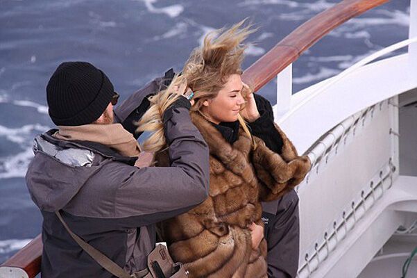 Кейт Аптон готова мерзнуть ради Sports Illustrated Swimsuit. Фото