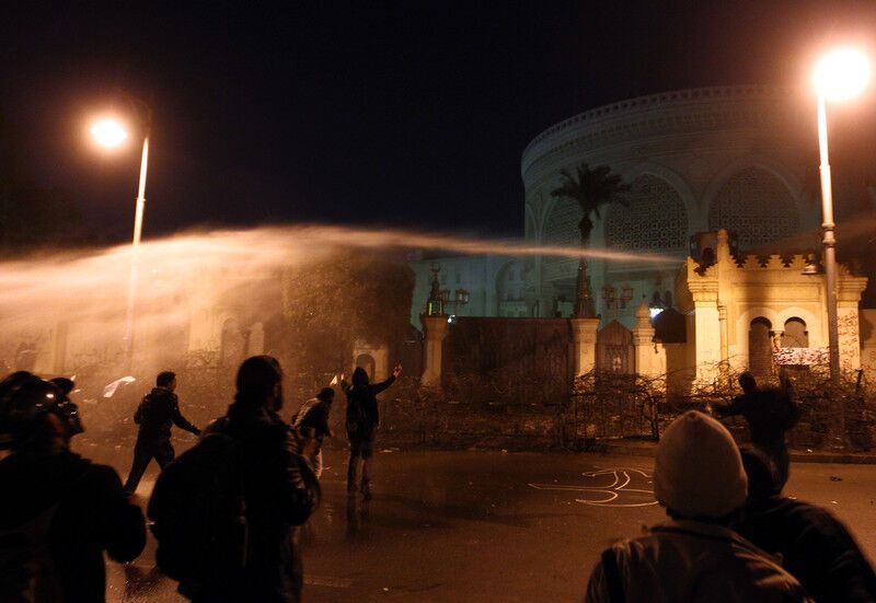 В Каире беспорядки на годовщину свержения Мубарака. Видео