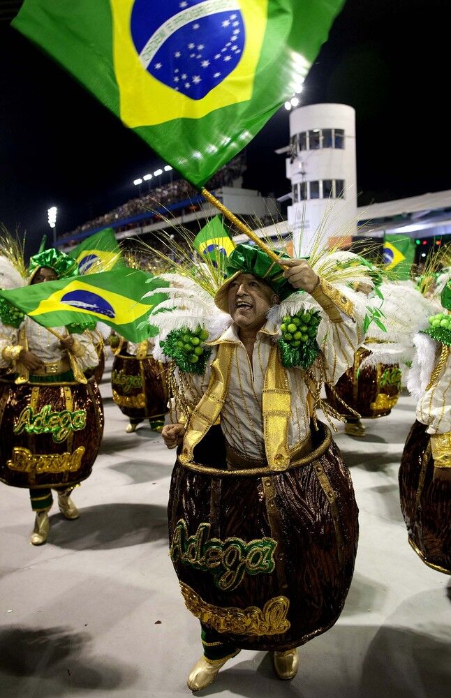 Бразильский карнавал 2013, 12 февраля 2013