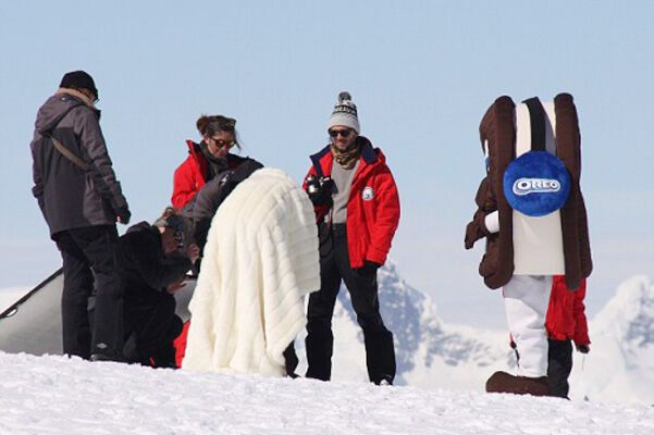 Кейт Аптон готова мерзнуть ради Sports Illustrated Swimsuit. Фото