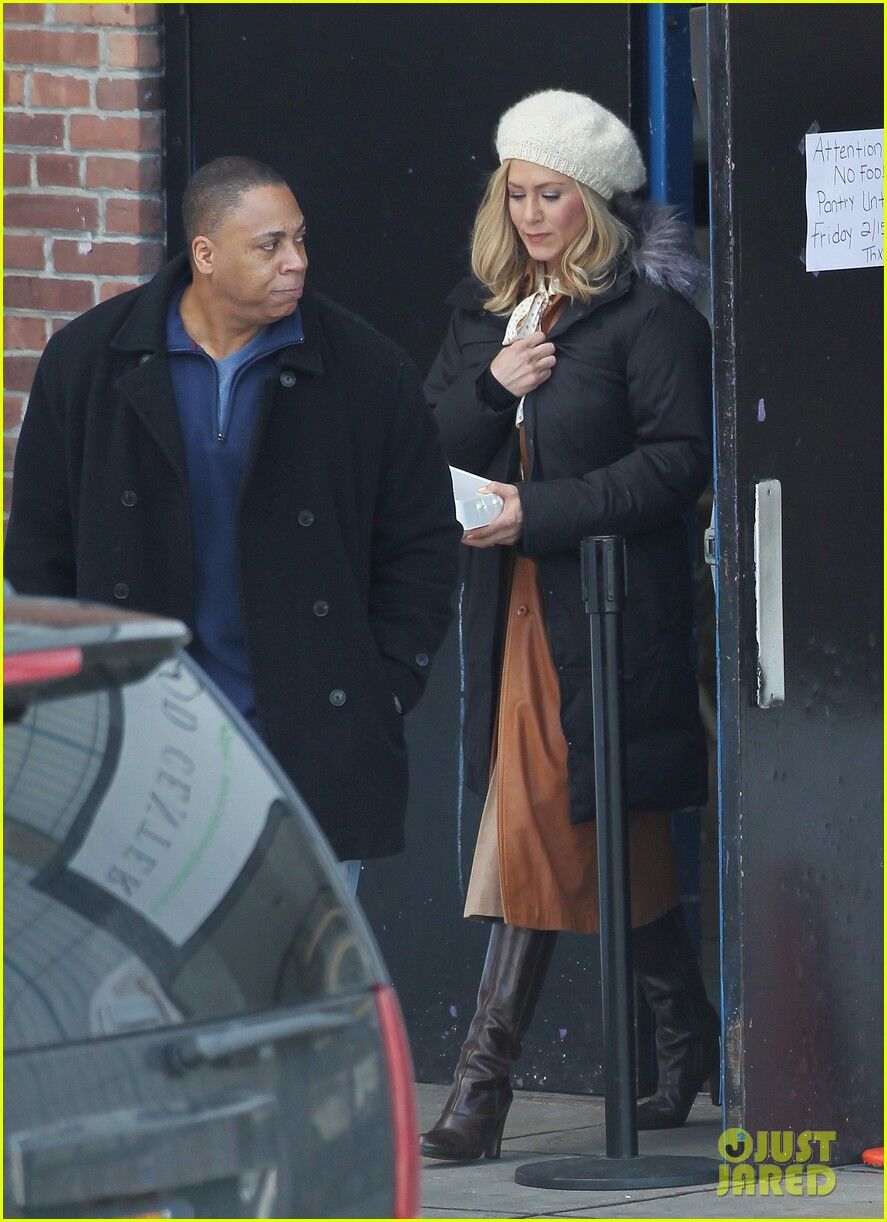 Дженнифер Энистон стала блондинкой