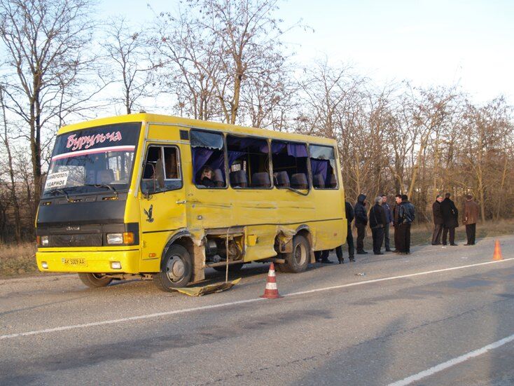 В Крыму столкнулись автобусы: есть погибшие и травмированные. Фото