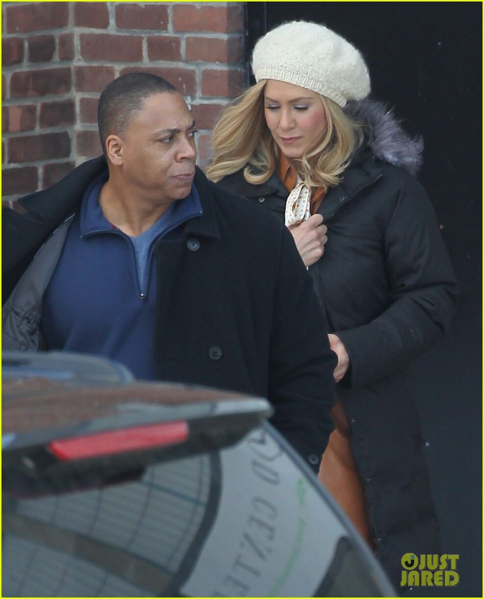 Дженнифер Энистон стала блондинкой