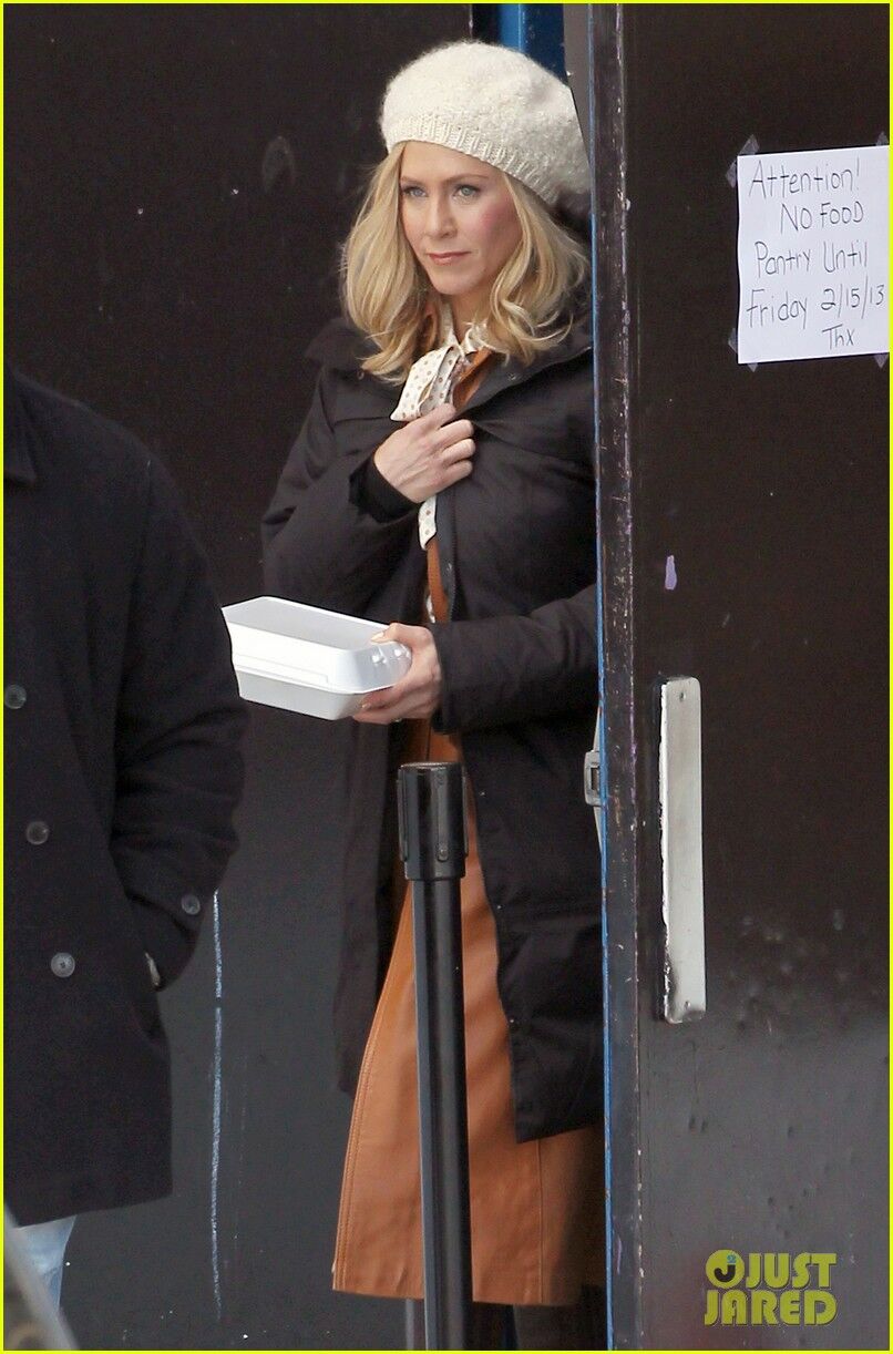 Дженнифер Энистон стала блондинкой