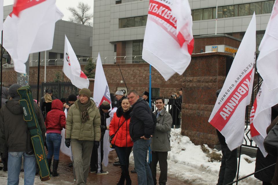 У суді у справі про вбивство Щербаня сталася бійка