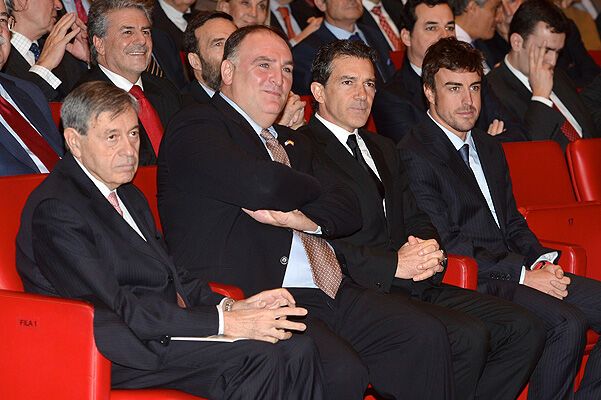 Монархи назначили Бандераса послом Испании. Фото