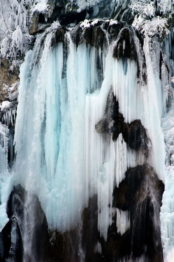 Замерзшие водопады