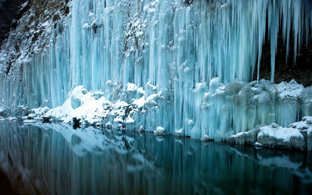 Замерзлі водоспади