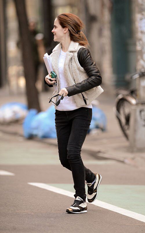 Эмма Уотсон бежит на ленч. Фото