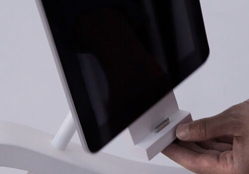 Apple запатентує екран з сонячною батареєю для iPhone і IPad