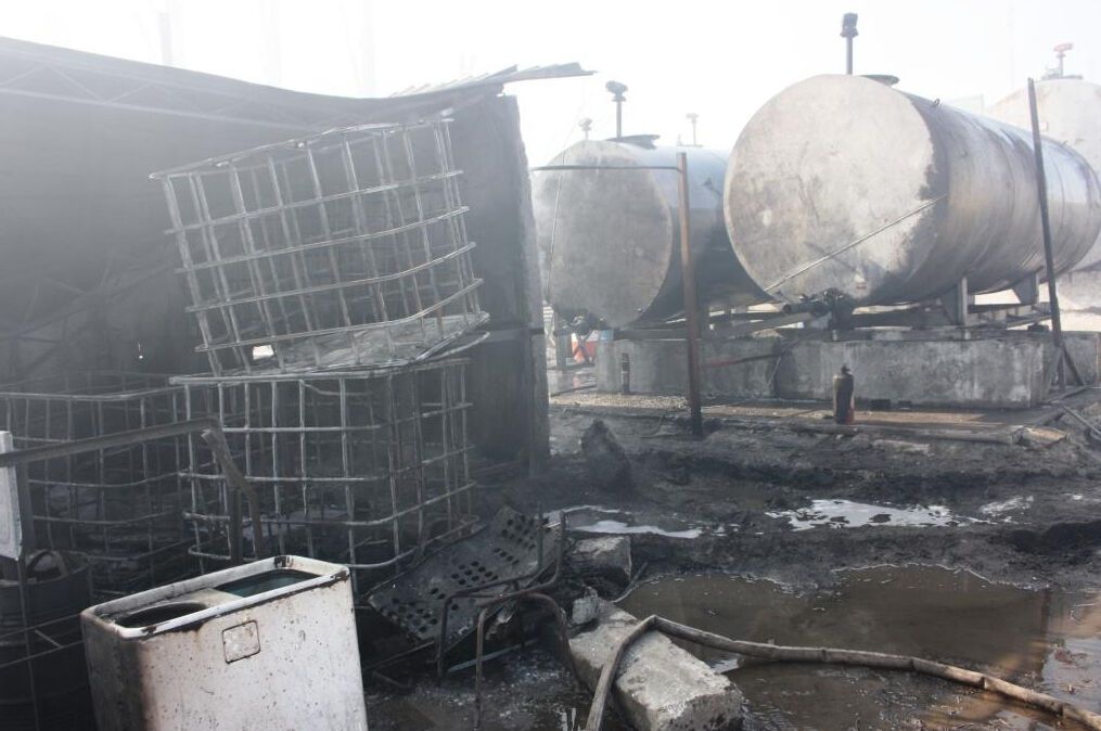 В Запорожье горели склады с химическими веществами