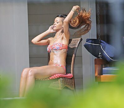 Рианна продлила гавайские каникулы. Фото