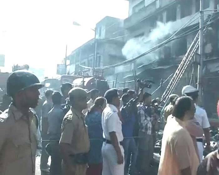 В индийской Калькутте горел торговый центр: 13 погибших. Видео