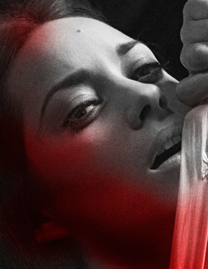 Еле прикрытые прелести Марион Котийяр