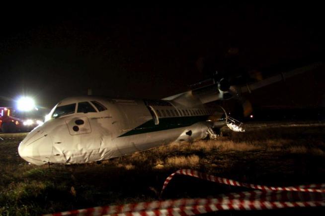 В Італії літак вітром здуло з посадкової смуги
