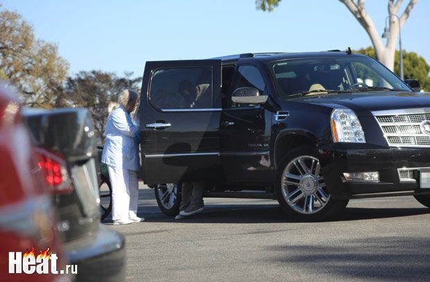 Алексей Воробьев передвигается в инвалидном кресле. Фото