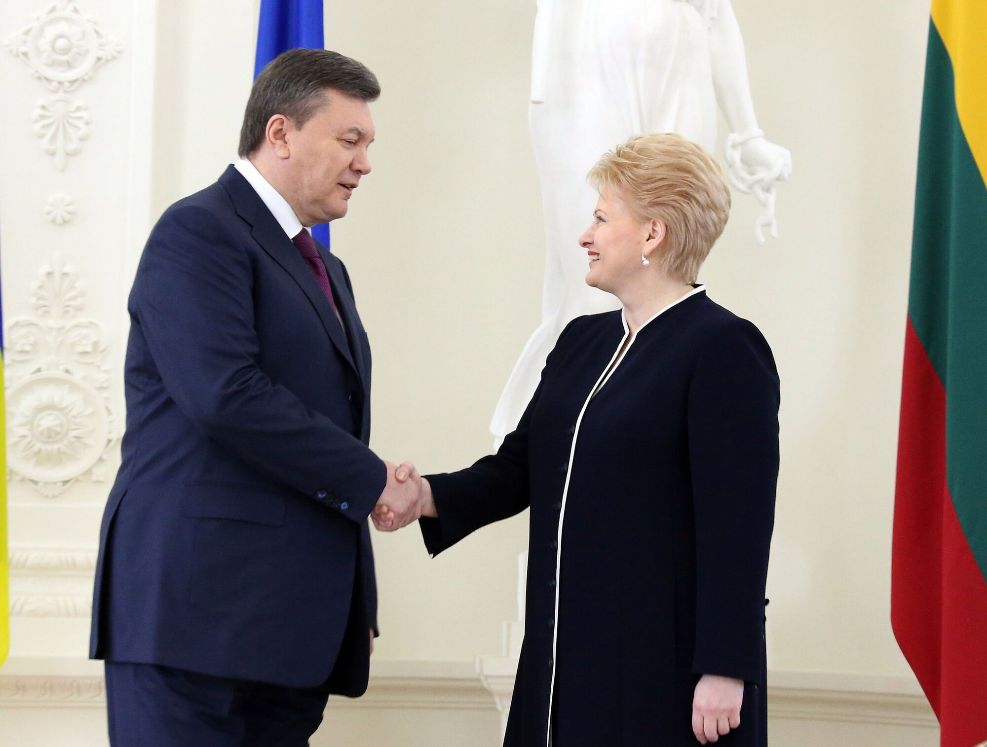 Янукович прибыл с официальным визитом в Литву 