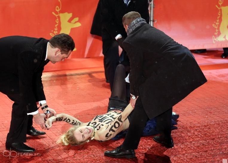 FEMEN влаштували акцію на червоній доріжці Берлінале. Відео