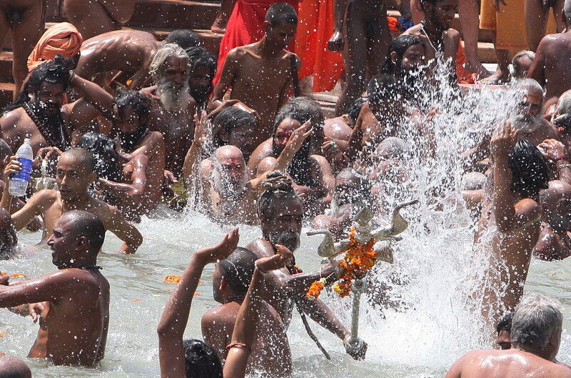 Крупнейший религиозный праздник собрал 12 млн индусов
