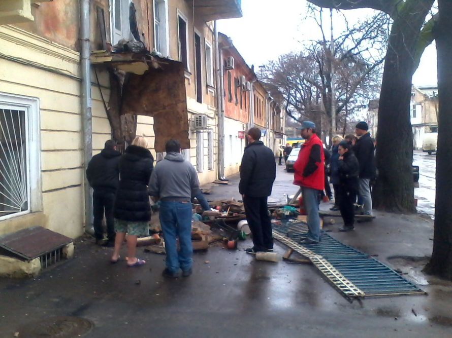 В центре Одессы обрушился балкон вместе с хозяйкой