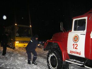 На Хмельнитчине за сутки из снежного плена освободили почти 400 человек