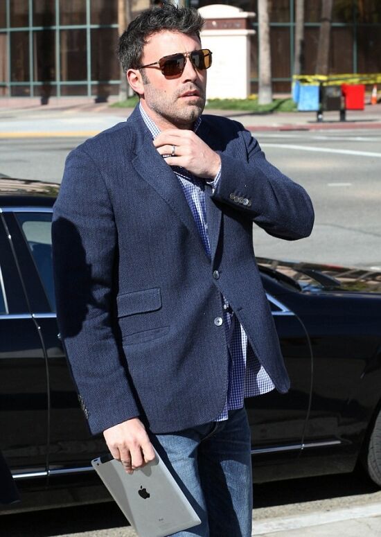 Бен Аффлек сбрил "счастливую" бороду