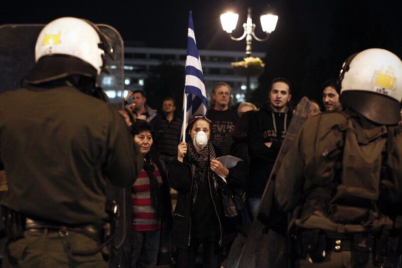 У Греції спецназ розігнав акцію "розсерджених". Відео