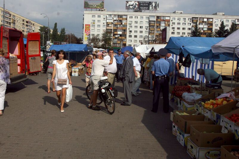 Ярмарок під ЦВК не розходиться вже півроку 