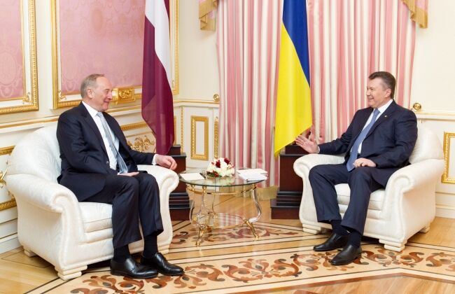 Янукович оценил помощь Латвии в евроинтеграции Украины