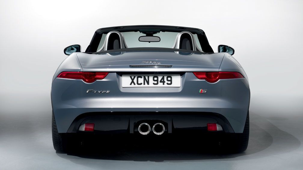 Jaguar снял фильм о F-Type. Фото. Видео