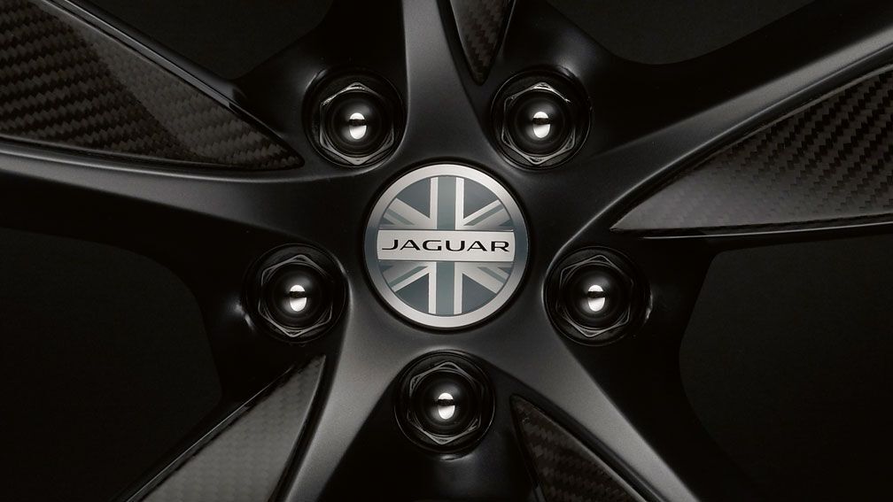 Jaguar снял фильм о F-Type. Фото. Видео
