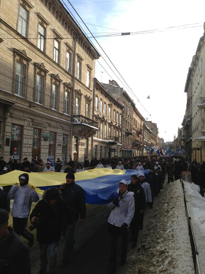Опозиція нарахувала 10 тис. "повстанців" у Львові
