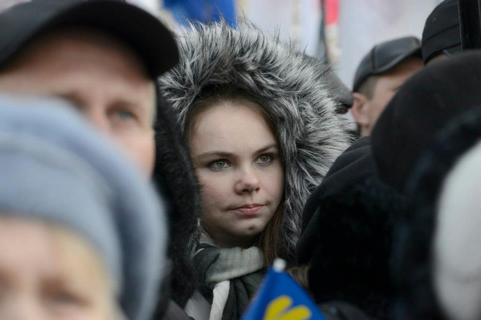 У Львові Яценюку вручили кошик капусти