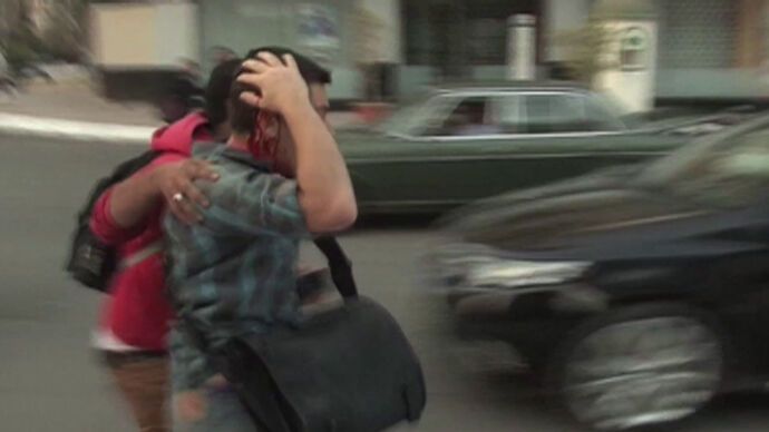 У Каїрі протестуючі побили журналістів. Фото. Відео