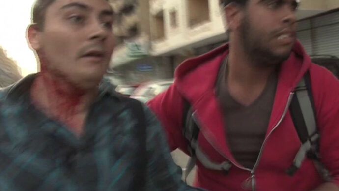 В Каире протестующие избили журналистов. Фото. Видео