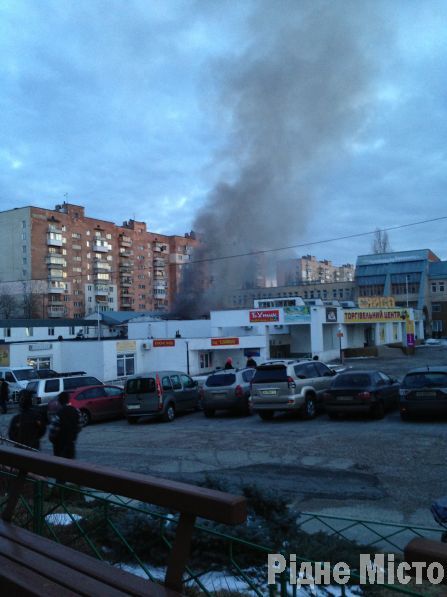 Пожар в Вышгороде: в химчистке едва не взорвались газовые баллоны