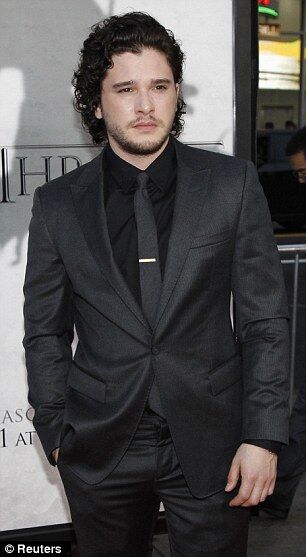 "Игра престолов": новые кадры и фото с премьеры третьего сезона