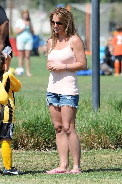 Бритни Спирс закопала "топор войны" с экс-супругом. Фото