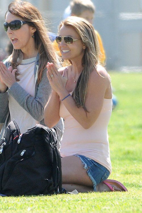 Бритни Спирс закопала "топор войны" с экс-супругом. Фото