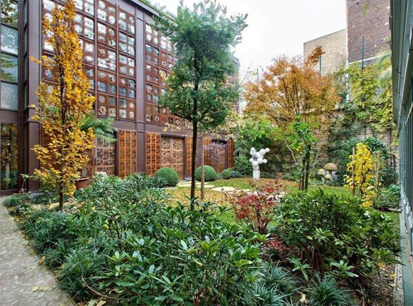 Депардьє подарує російським кіношникам свій шикарний особняк