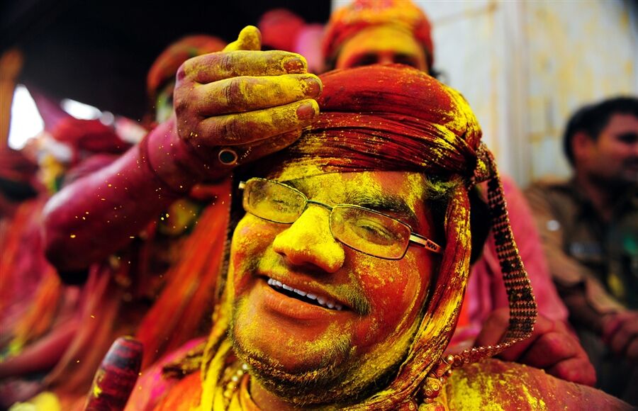 Барвистий фестиваль Холі в Індії