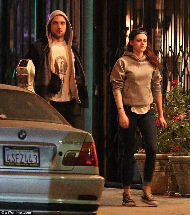 Паттинсон и Стюарт наведались в магазин посреди ночи. Фото