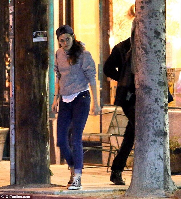 Паттинсон и Стюарт наведались в магазин посреди ночи. Фото