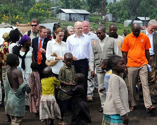 Анджелина Джоли опровергла слухи о тайной свадьбе. Фото