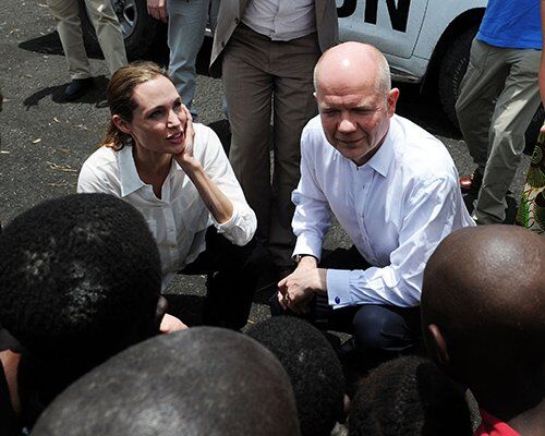 Анджелина Джоли опровергла слухи о тайной свадьбе. Фото