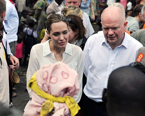 Анджелина Джоли опровергла слухи о тайной свадьбе. Фото