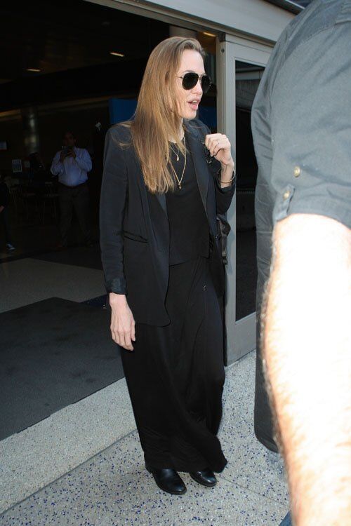 Анджелина Джоли опровергла слухи о тайной свадьбе. Фото