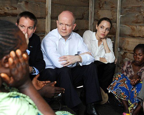 Анджелина Джоли опровергла слухи о тайной свадьбе. Фото