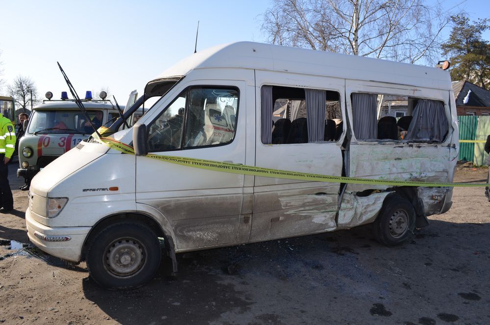 На Харьковщине столкнулись автобусы: есть жертвы. Обновлено